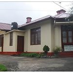 Canvil Holiday Bungalow - Nuwara Eliya
