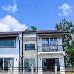 Oyo 451 Ivy Bungalow