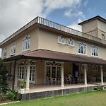 Oasis Hill Contry Resort