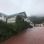 Dahlia Mount View Hotel