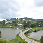 H2O Lakeside Hotel Nuwara Eliya