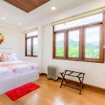 Hummingbird Hill Villa