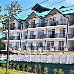 Lake Infinity Luxury Condos