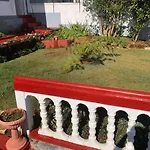 White Cottage 25