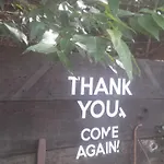 Homestay Woods Hut