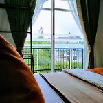 Moon Plains Luxury *