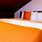 Moon Plains Luxury Apartment *