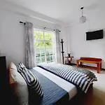 Misthill Rest - Lavish Nuwara Eliya