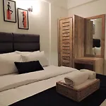 Apartment The Teak By Lakbima *