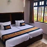 Highland Breeze Hotel
