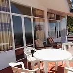 Homestay Woods Hut Nuwara Eliya