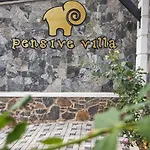 Pensive Nuwara Eliya