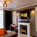 Moon Plains Luxury Apartment *