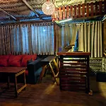 La Luna Cabins