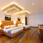 Hotel Grand Turf Nuwara Eliya