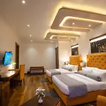 Grand Turf Nuwara Eliya