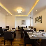 Grand Turf 5* Nuwara Eliya