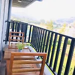 The Greens Luxury Apartment *