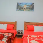 Hotel Royal Guest *