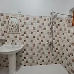 Royal Guest Hotel