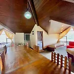 Guest House Hill Paradise