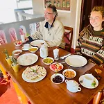 Royal Guest Hotel Inn