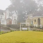 Little England By Regus Hotel *