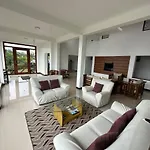 Lakmi's * Nuwara Eliya
