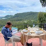 Woods Hut Nuwara Eliya