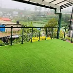 Sinora Bungalow Bed & Breakfast 3*