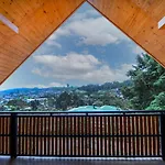 Shalom Homestay *