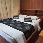 Happy Bed & Breakfast