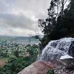 Bungalow In Hawa Eliya Mountains