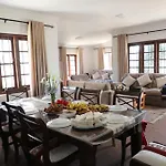 Villa Dawn's *