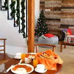 Shalom Homestay *