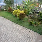 Carmalin * Nuwara Eliya