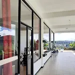 New Unique View Hotel Nuwaraeliya
