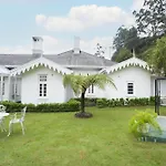 The Clovelly Bungalow