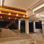 Top Rich Hotel Nuwara Eliya