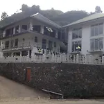 Midky Hotel