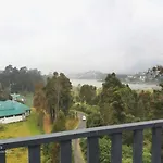 Nuwaraeliya Penthouse With Pool & Panaromic Views * Nuwara Eliya
