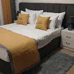 Misty Mountains Apartment *