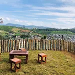 Guest house White Hill