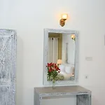 Pedro Barn Hotel At Little England Cottages