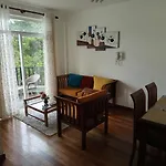Luxury Apartment *