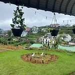 Hillside Bed & Breakfast *
