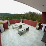 Hillneliya Resort