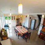 Hillneliya Resort