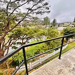 Villa Lakeside By Clover