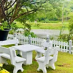 Villa Lakeside By Clover *